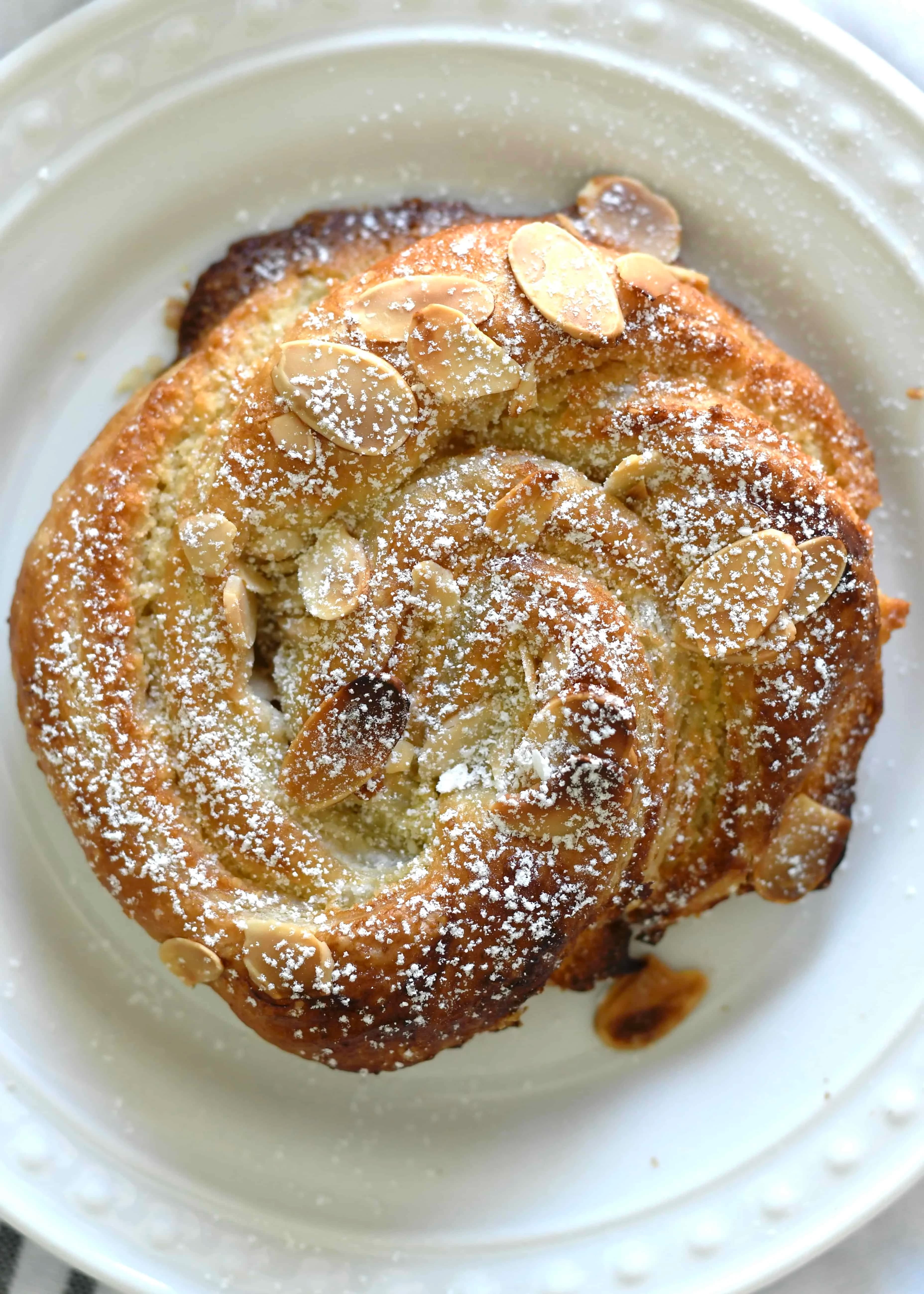 Almond Swirl Pastries (Girelle alle Mandorle)
