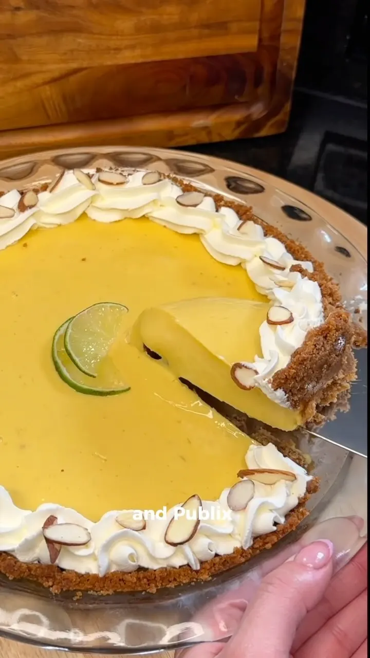 Copycat Publix Mango Key Lime Pie