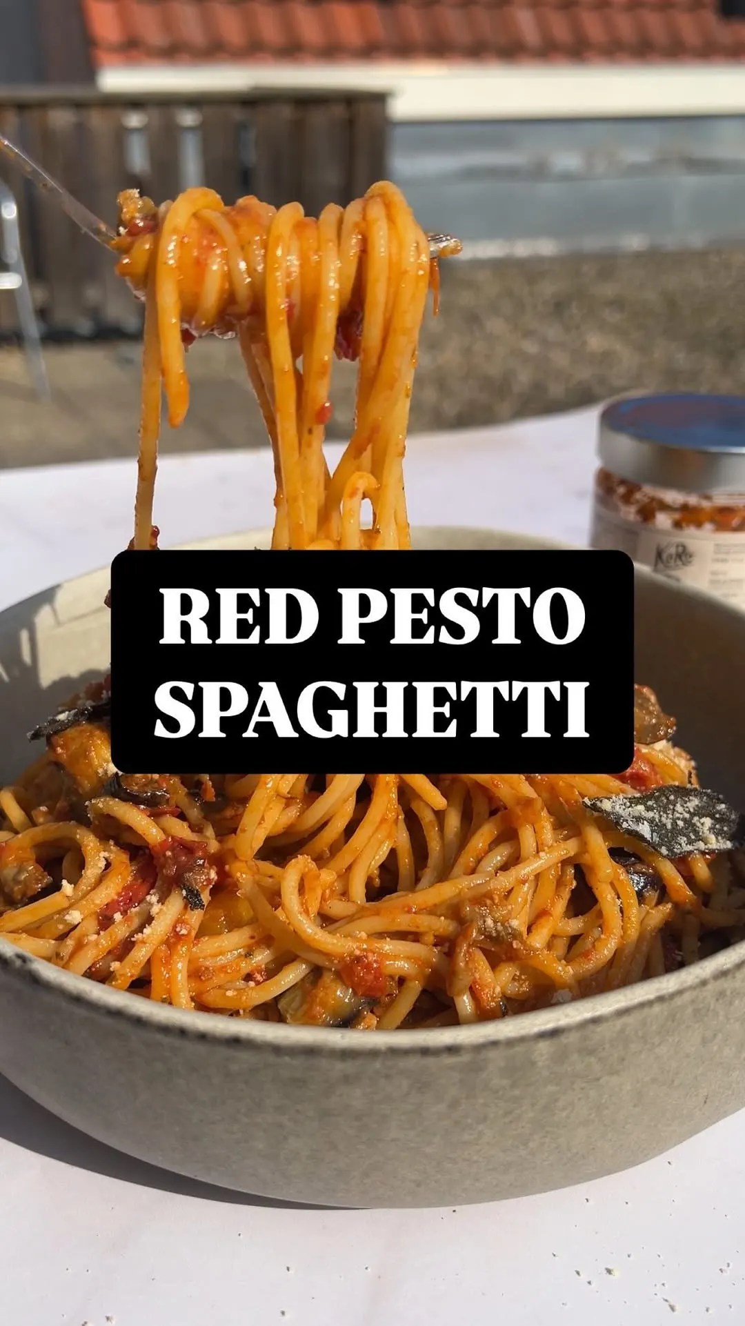 Red Pesto Spaghetti
