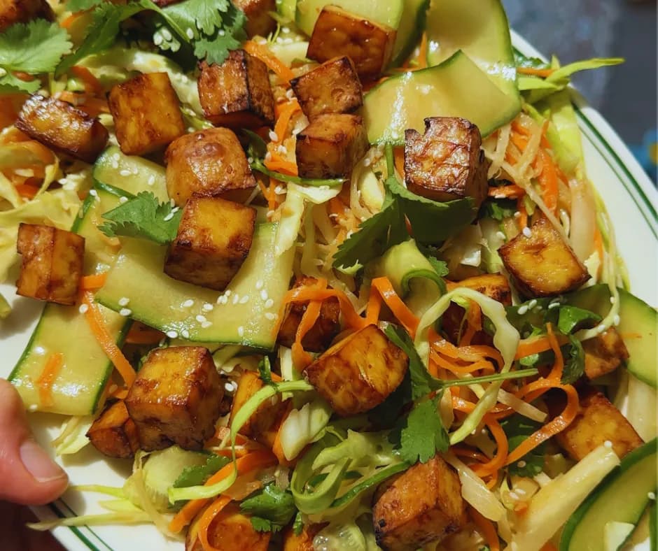 Bánh mì Salad